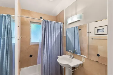 5343 Orduna Drive Coral Gables FL 33146