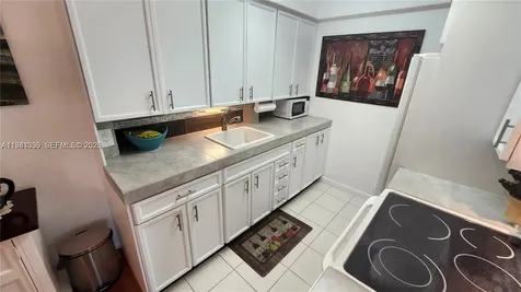 2112 Newport U Deerfield Beach FL 33442