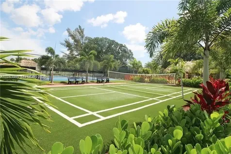 2112 Newport U Deerfield Beach FL 33442