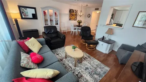 2112 Newport U Deerfield Beach FL 33442
