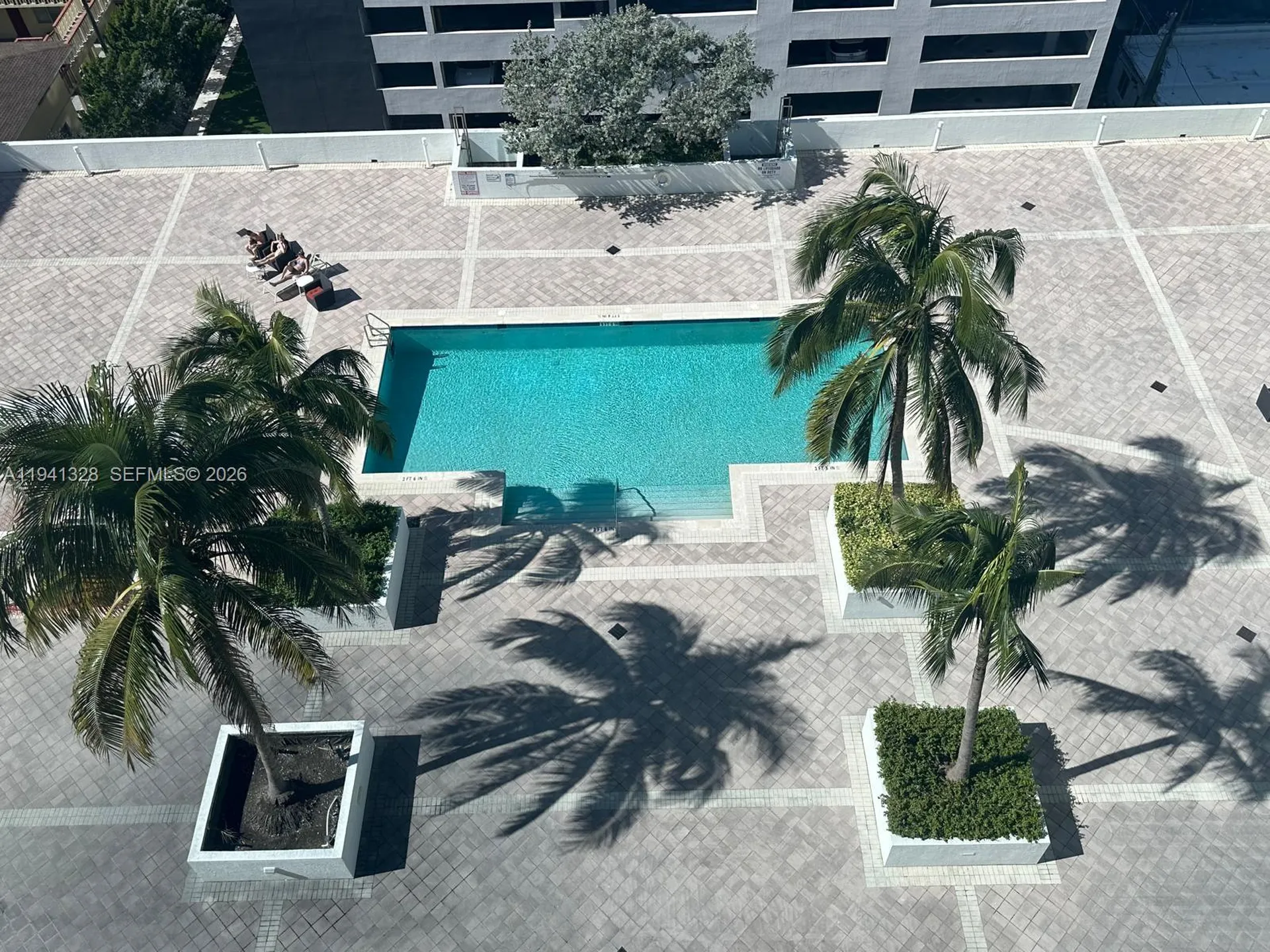140 S Dixie Highway Hollywood FL 33020
