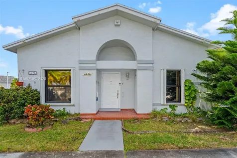 6476 SW 152nd Circle Place Miami FL 33193