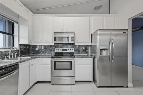6476 SW 152nd Circle Place Miami FL 33193