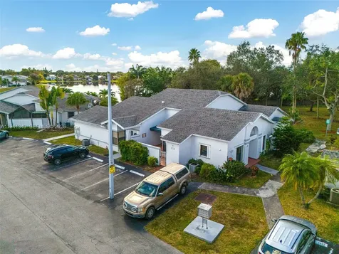 6476 SW 152nd Circle Place Miami FL 33193