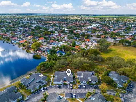 6476 SW 152nd Circle Place Miami FL 33193