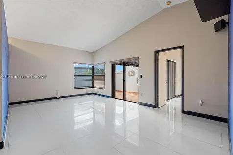6476 SW 152nd Circle Place Miami FL 33193