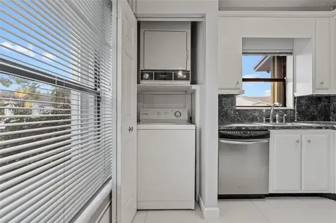 6476 SW 152nd Circle Place Miami FL 33193