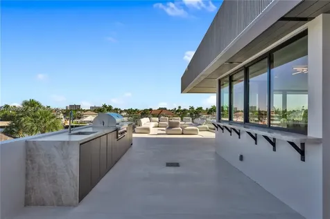 725 Middle River Drive Fort Lauderdale FL 33304