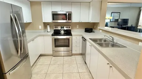 17375 Collins Avenue Sunny Isles Beach FL 33160