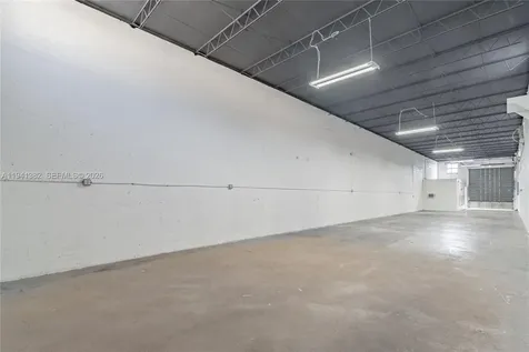 569 W 28th Street Hialeah FL 33010