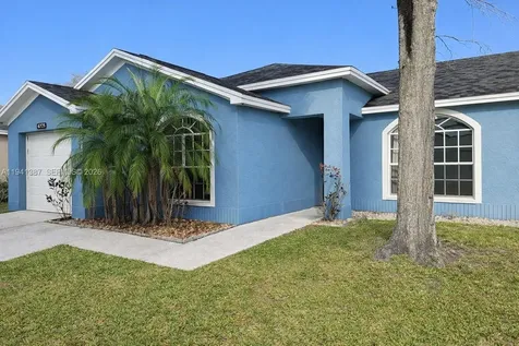 8225 Riverboat Drive Tampa FL 33637