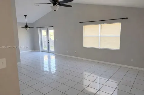 8225 Riverboat Drive Tampa FL 33637