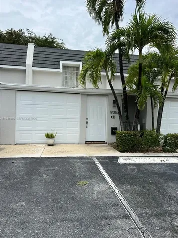 19358 Bobolink Drive Hialeah FL 33015