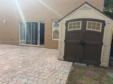22547 SW 94th Path Cutler Bay FL 33190
