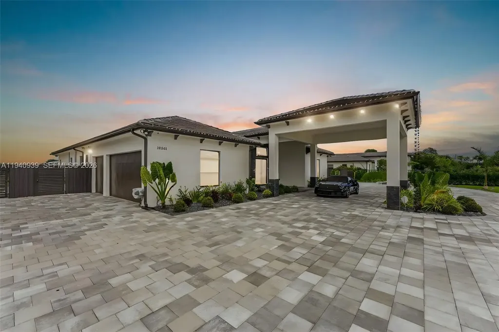 18261 SW 224th Street Miami FL 33170