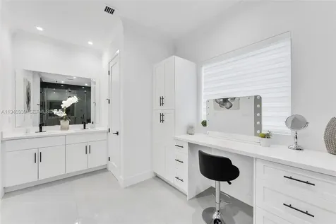 18261 SW 224th Street Miami FL 33170