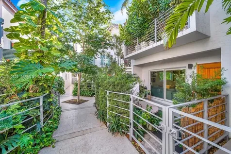 208 Jefferson Avenue Miami Beach FL 33139