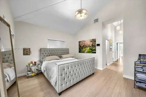 208 Jefferson Avenue Miami Beach FL 33139