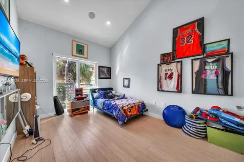 208 Jefferson Avenue Miami Beach FL 33139