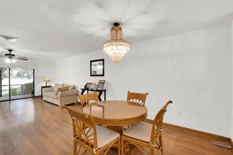 3865 Estepona Avenue Doral FL 33178