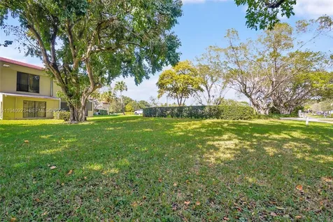 3865 Estepona Avenue Doral FL 33178
