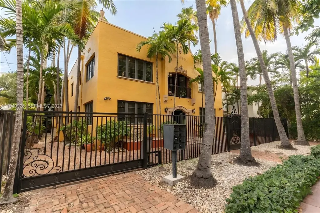 632 15th Street Miami Beach FL 33139