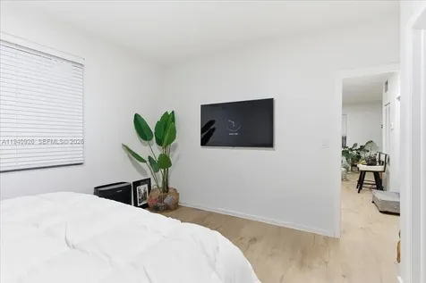 632 15th Street Miami Beach FL 33139