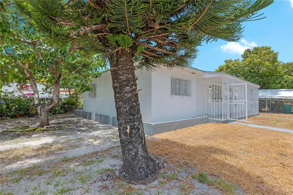 5800 NE 3rd Avenue Miami FL 33137