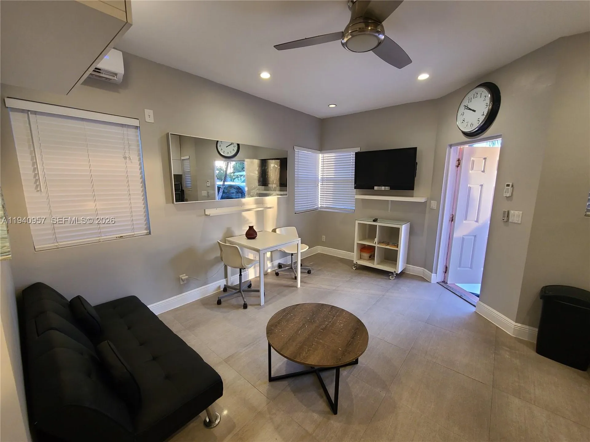 321 Hayes Street Hollywood FL 33019