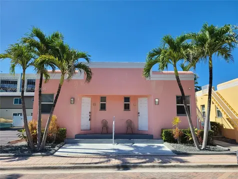 321 Hayes Street Hollywood FL 33019