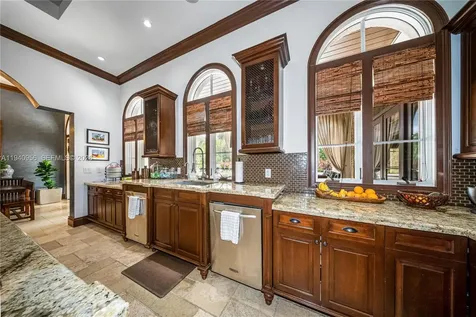 7538 SW 64th Street Miami FL 33143