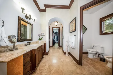 7538 SW 64th Street Miami FL 33143