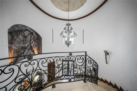 7538 SW 64th Street Miami FL 33143
