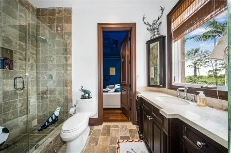7538 SW 64th Street Miami FL 33143