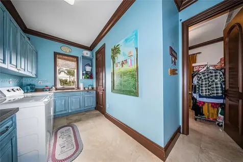 7538 SW 64th Street Miami FL 33143