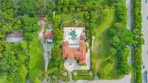 7538 SW 64th Street Miami FL 33143