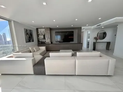 19707 Turnberry Way Aventura FL 33180