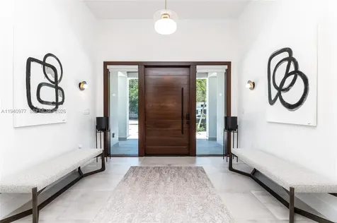 2560 NE 199th Street Miami FL 33180