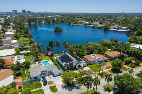 2560 NE 199th Street Miami FL 33180