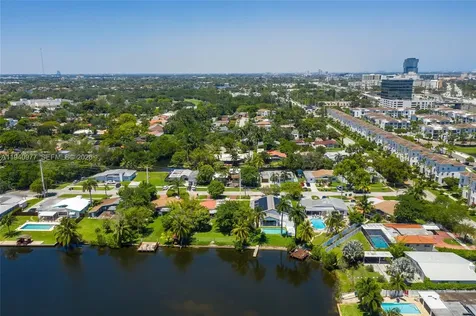 2560 NE 199th Street Miami FL 33180