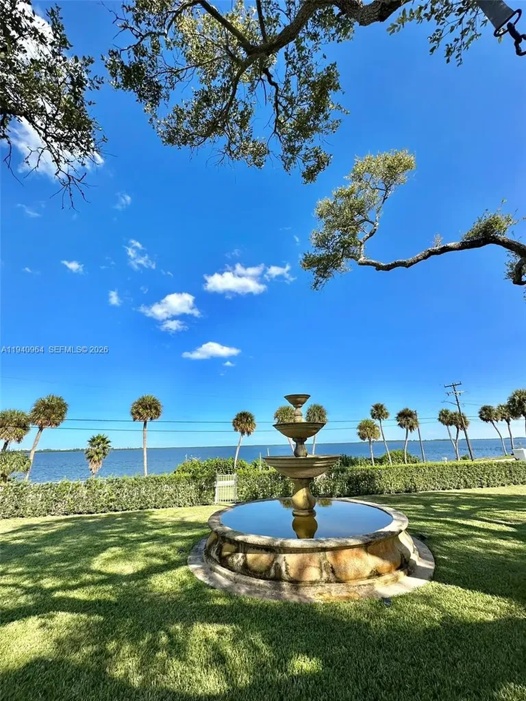 2611 S Indian River Drive Fort Pierce FL 34950