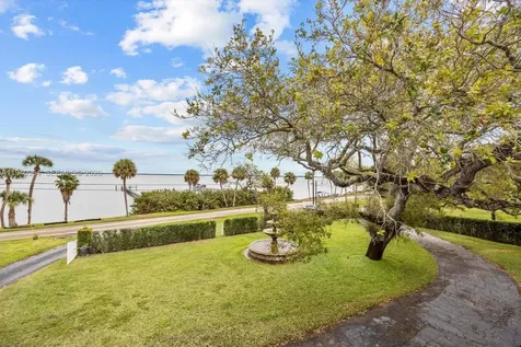 2611 S Indian River Drive Fort Pierce FL 34950