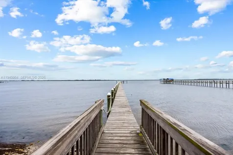 2611 S Indian River Drive Fort Pierce FL 34950