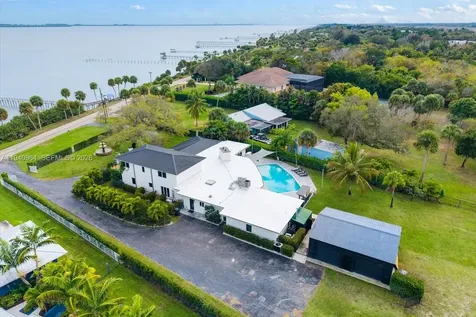 2611 S Indian River Drive Fort Pierce FL 34950