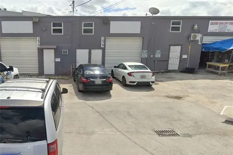 1678 W 31st Place Hialeah FL 33012