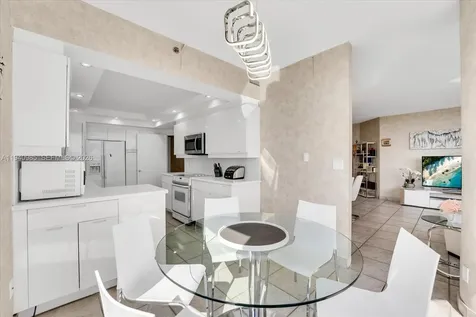 2000 Island Boulevard Aventura FL 33160
