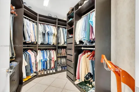2000 Island Boulevard Aventura FL 33160