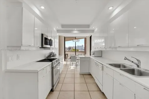 2000 Island Boulevard Aventura FL 33160
