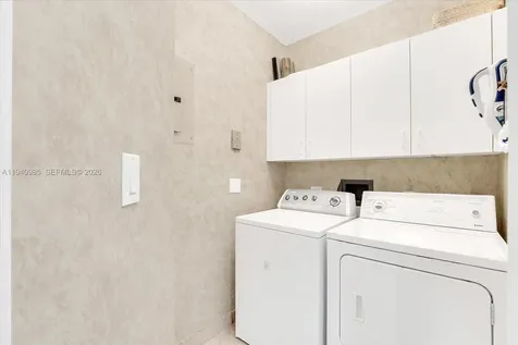 2000 Island Boulevard Aventura FL 33160