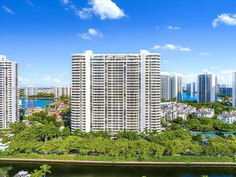 2000 Island Boulevard Aventura FL 33160